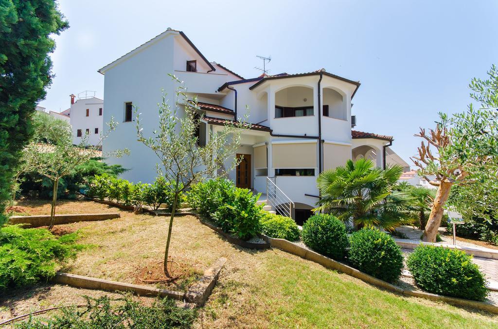 Apartments Gloria فيرسار المظهر الخارجي الصورة