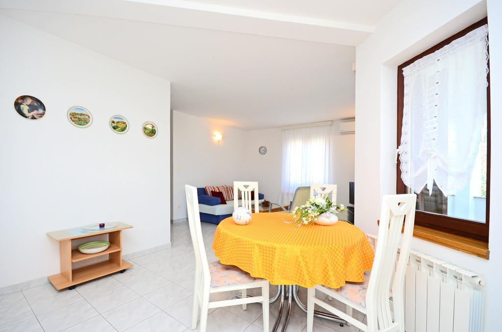 Apartments Gloria فيرسار المظهر الخارجي الصورة