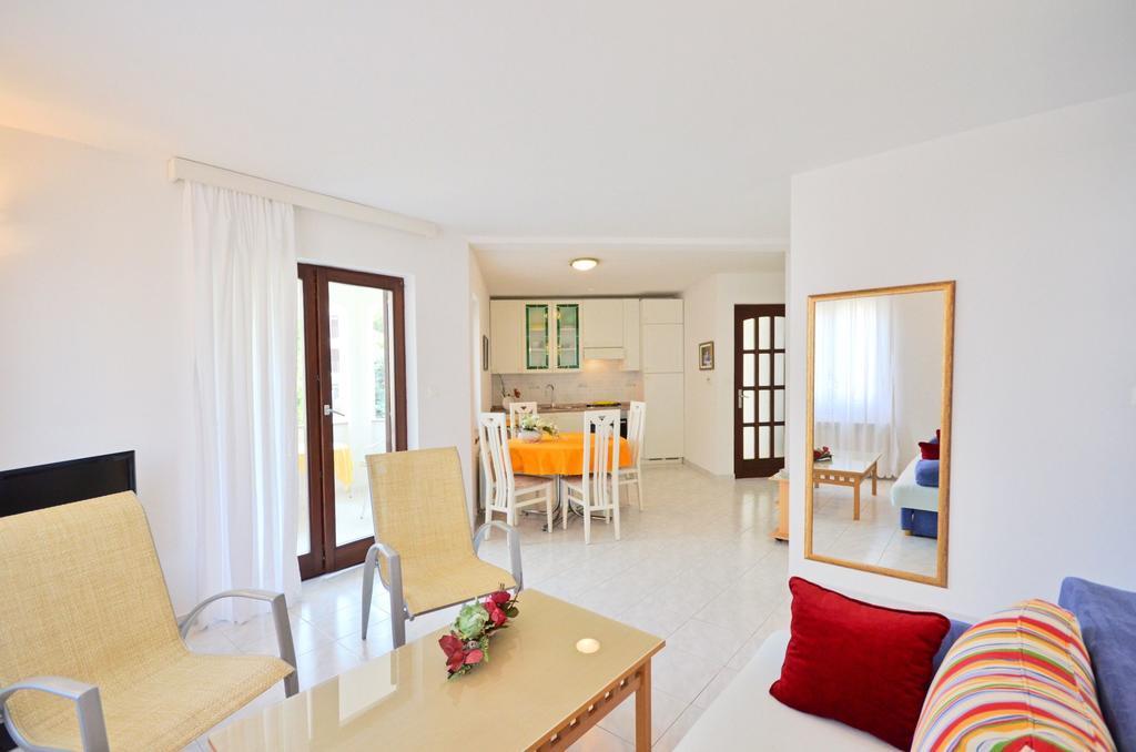 Apartments Gloria فيرسار المظهر الخارجي الصورة