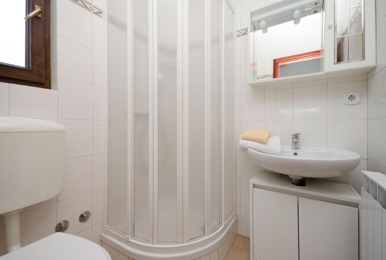 Apartments Gloria فيرسار المظهر الخارجي الصورة