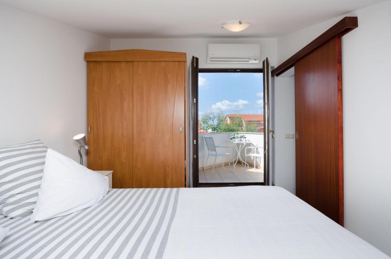 Apartments Gloria فيرسار المظهر الخارجي الصورة