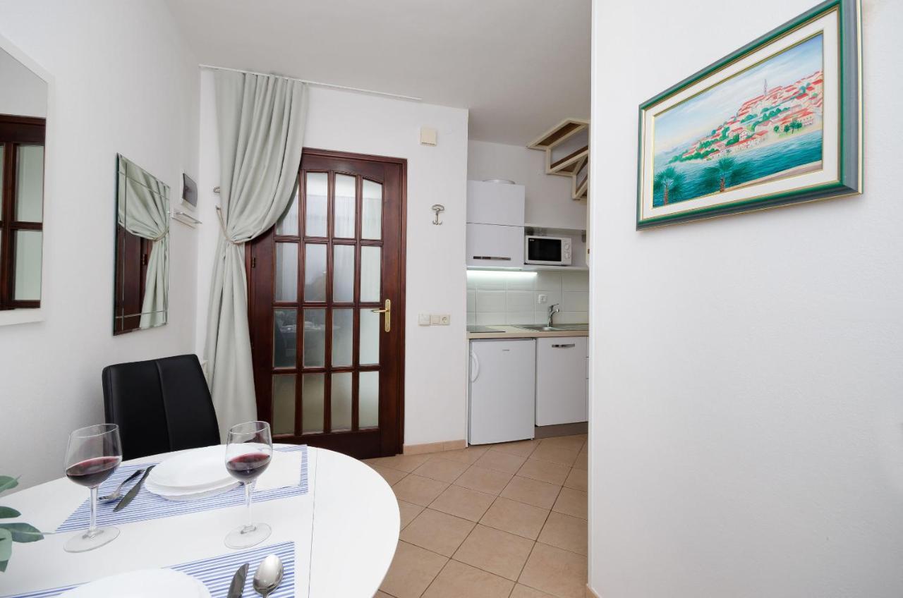 Apartments Gloria فيرسار المظهر الخارجي الصورة